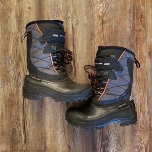 Canadian snow/ski boots!